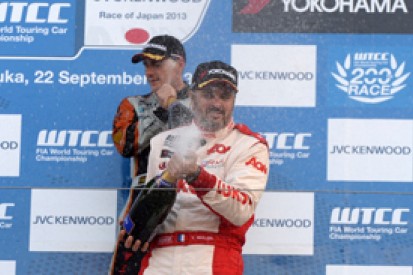 Suzuka WTCC: Yvan Muller earns fourth title, Norbert Michelisz wins