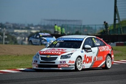 Suzuka WTCC: Yvan Muller fastest on Friday for RML Chevrolet