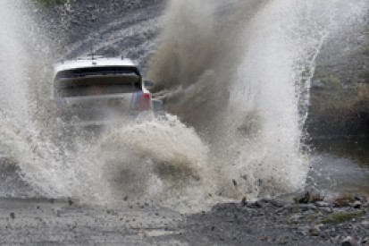 WRC Rally GB: Sebastien Ogier in control, Andreas Mikkelsen flies