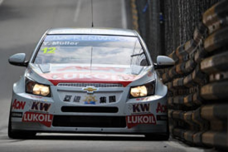 Macau WTCC: Yvan Muller blitzes first practice