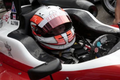 Macau F3: Alex Lynn sets early pace in Thursday practice
