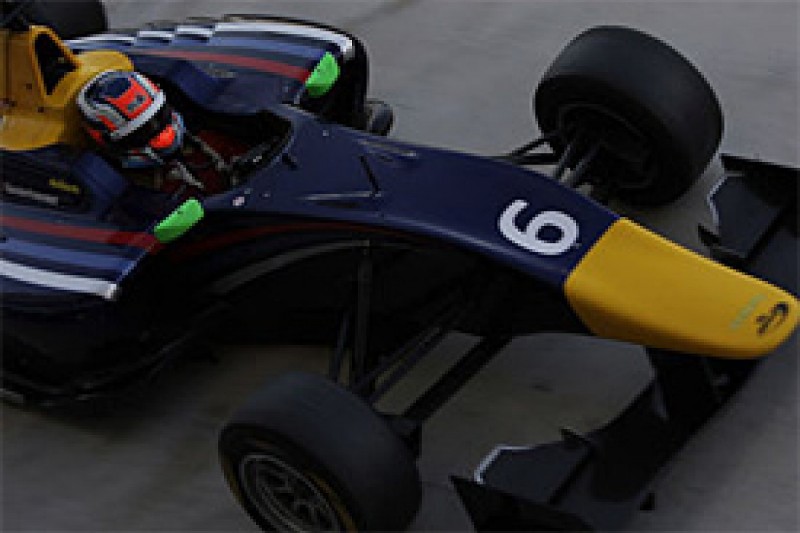 Patric Niederhauser ends final GP3 test of 2013 on top