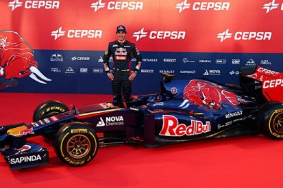 Toro Rosso F1 team reveals its first Renault-powered car, the STR9