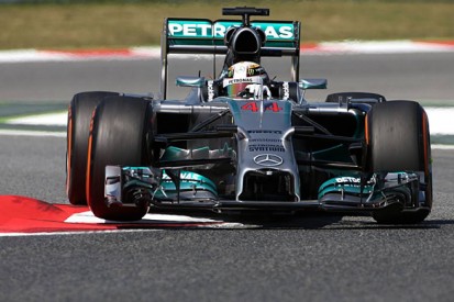 Spanish GP: Lewis Hamilton stays on top in FP2