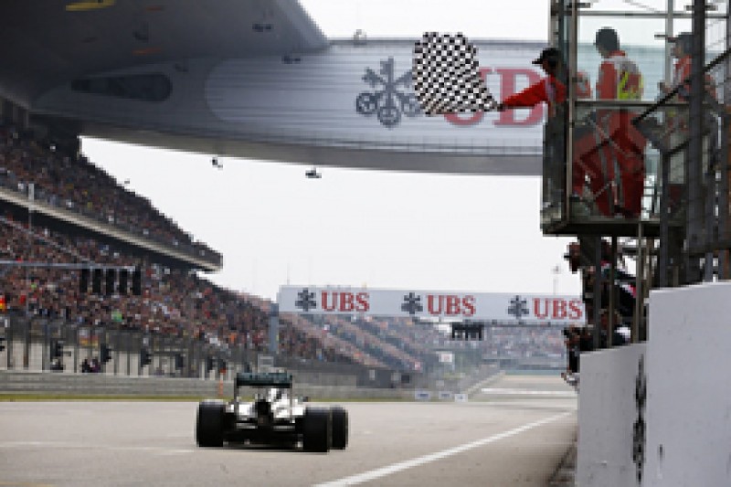Chinese GP: Chequered flag error means race declared on lap 54