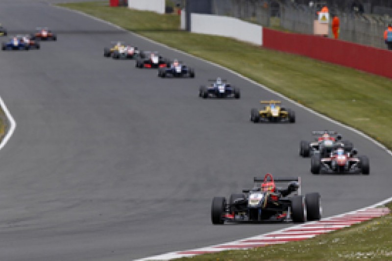 Silverstone European F3: Esteban Ocon sweeps to commanding win