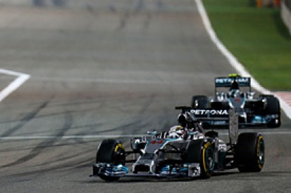 Bahrain GP: Lewis Hamilton beats Nico Rosberg in thrilling race