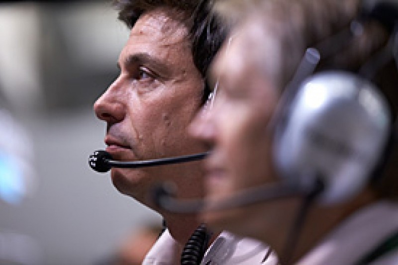 Mercedes boss says F1 rules change talk is 'absurd'