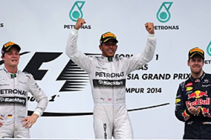 Malaysian GP: Lewis Hamilton takes dominant victory