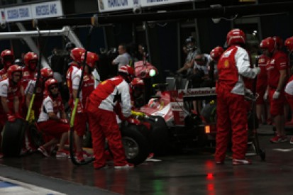 Australian GP: Kimi Raikkonen says traffic more costly than crash