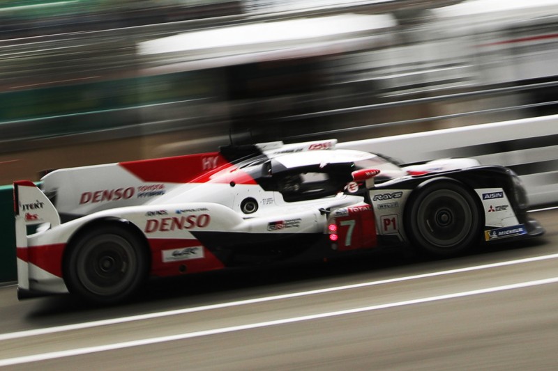 Warm-up Le Mans: Kobayashi im Toyota mit Bestzeit