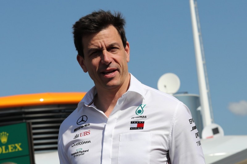 Toto Wolff: Rennkommissare brauchen "mehr Autorität"