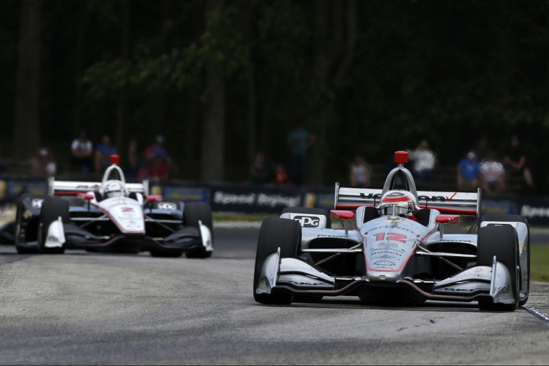 Rätselraten bei Penske: Rossi düpiert Power und Newgarden