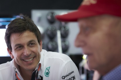 Toto Wolff: Niki Lauda fehlt "in allen Belangen"