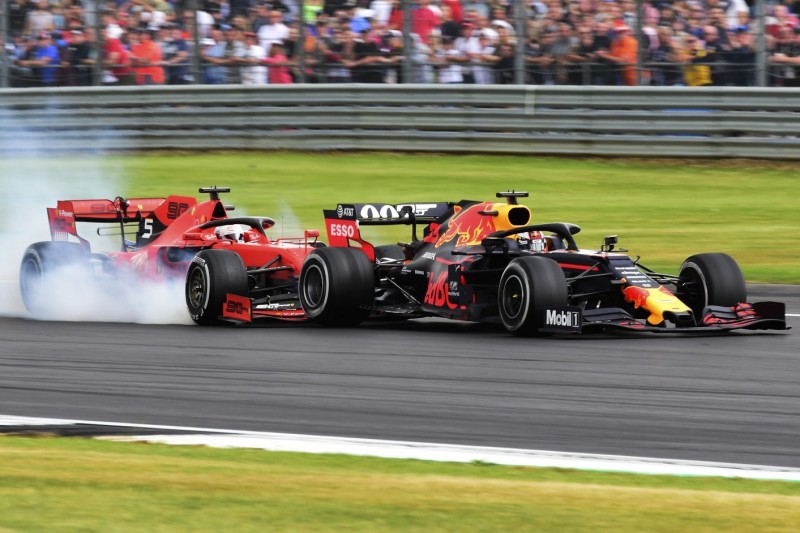 Der Red Bull stirbt nie: Verstappen schleppt stark beschädigtes Auto in Ziel