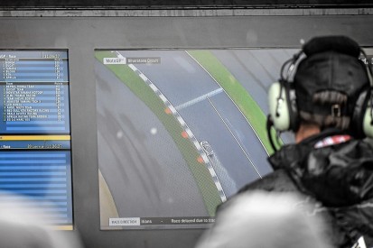Zu viele Bodenwellen: In Silverstone muss nachgebessert werden