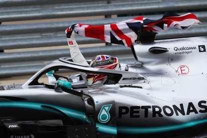 Hamiltons Extraklasse: Boxenstopp verweigert, Bonuspunkt geholt!