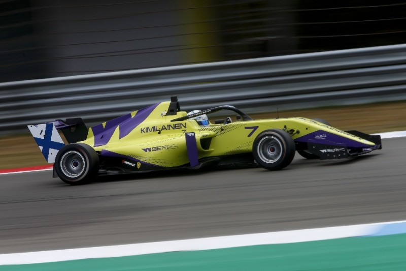 W-Series Assen: Emma Kimilainen feiert erste Pole-Postion