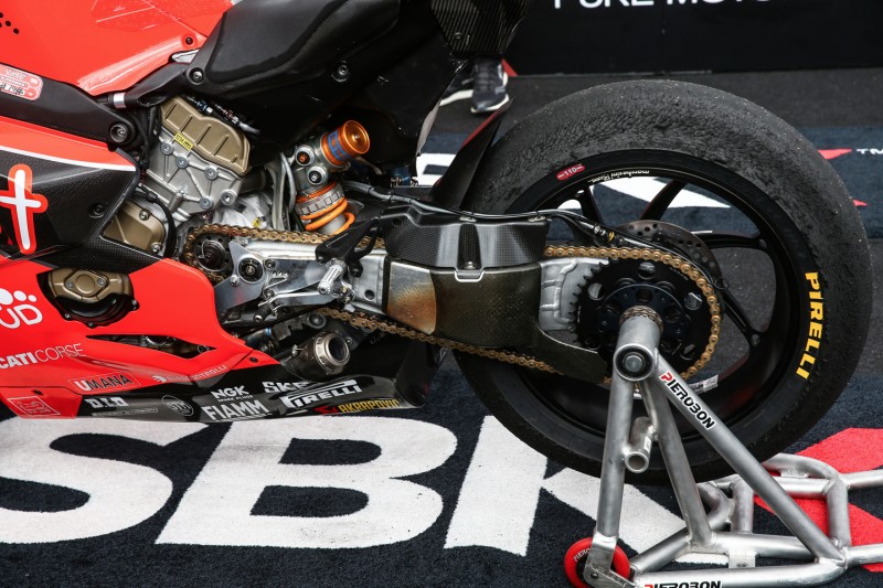 Einarmschwinge an der Ducati Panigale V4R: Optik wichtiger als Performance?