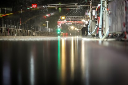 24h Spa 2019 nach 18 Stunden: Stundenlange Regenpause