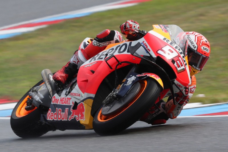 MotoGP Brünn 2019: Marquez zaubert mit Slicks im Regen, holt die Pole