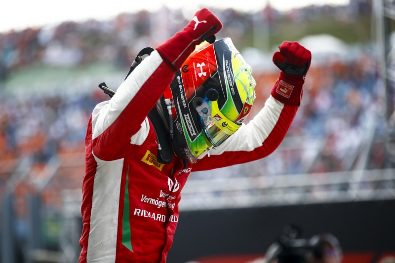Mick Schumacher: Mit smarter Taktik zum ersten Formel-2-Sieg