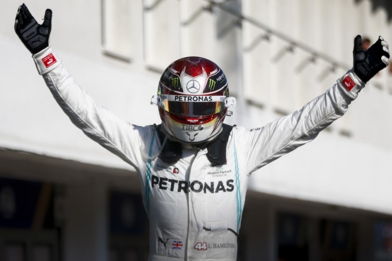 Hamilton denkt an Punkte: "Hätte noch aggressiver fahren können"
