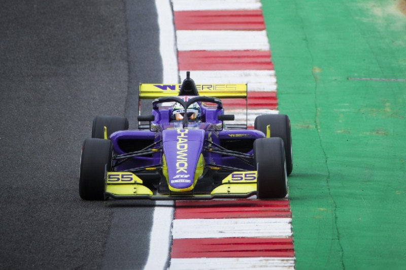 W-Series Brands Hatch 2019: Chadwick bei Titeljagd auf Pole