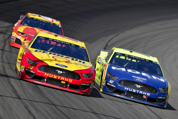 Spritkrimi in Michigan: Penske-Piloten entgleitet gutes Ergebnis