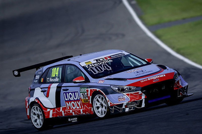 TCR Germany Nürburgring: Rallyestar Neuville fährt direkt Bestzeit