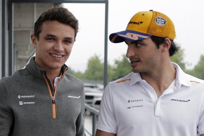 SimRacing: Sainz zweifelt an Vorteilen für Norris und Verstappen