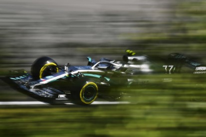 Mercedes neun Zehntel zurück: Ferrari "vernichtet uns auf den Geraden"