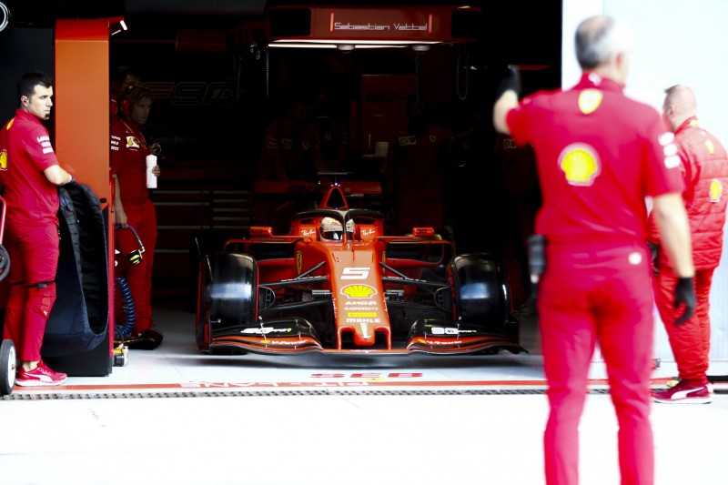 Vettel verärgert über Leclerc: "Er hätte vorn sein sollen"