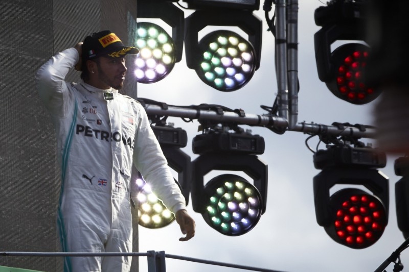 Hamilton über Monza-Buhrufe: "Das schlimmste Podium für mich"