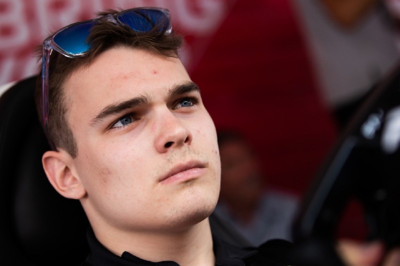 Nach schwerem Unfall des Vaters: David Beckmann verpasst F3-Saisonfinale