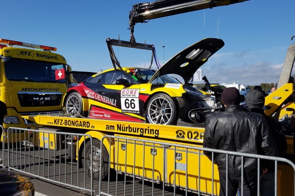 Startunfall bei VLN8: Thomas Gerling am Rücken operiert