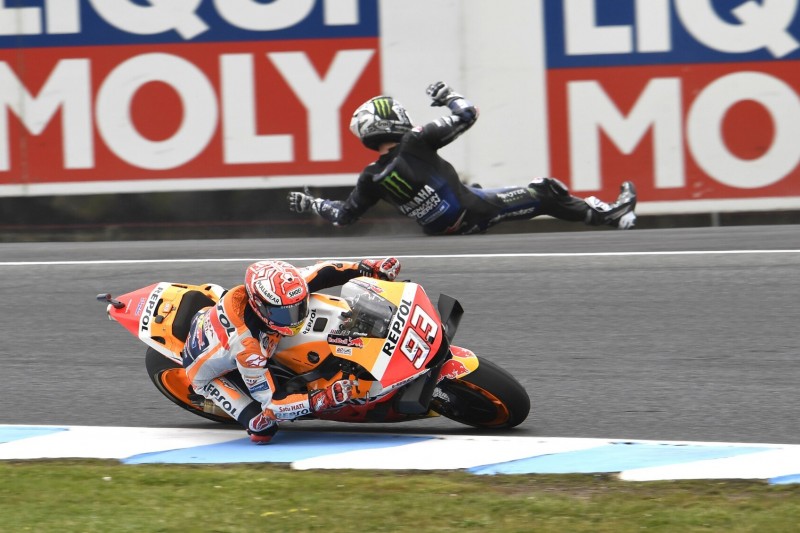 Im Kampf um den Sieg: Vinales stürzt bei Attacke auf Marquez