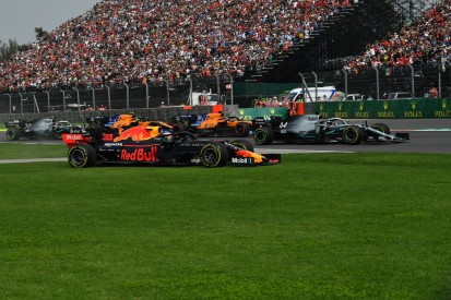 Hamilton mit Schaden am Unterboden: "Lasse Max immer extra viel Platz"