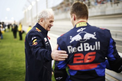 Helmut Marko korrigiert: Kwjat noch nicht aus dem Rennen!