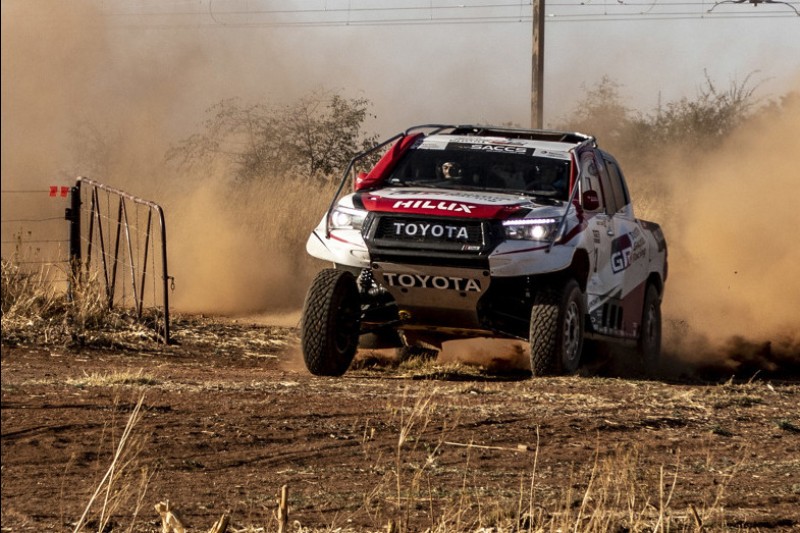 Fernando Alonso nach nur 84 Tagen auf einem Rally-Raid-Podium