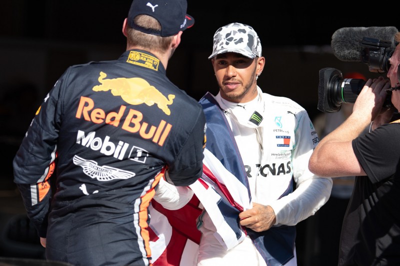 Hamilton kontert Verstappen: Langeweile-Vorwurf ein "Kompliment"