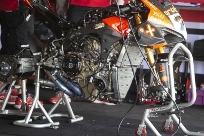 Ducati Panigale V4R: Erschwert die Trockenkupplung die Starts?