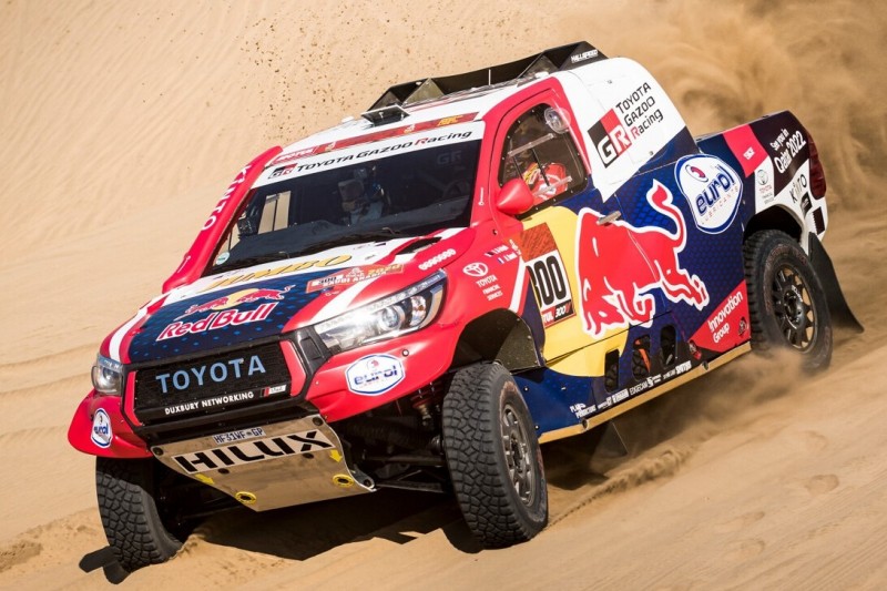 Toyota gegen X-raid Mini: Allradler gegen Buggy in der Wüste Saudi-Arabiens