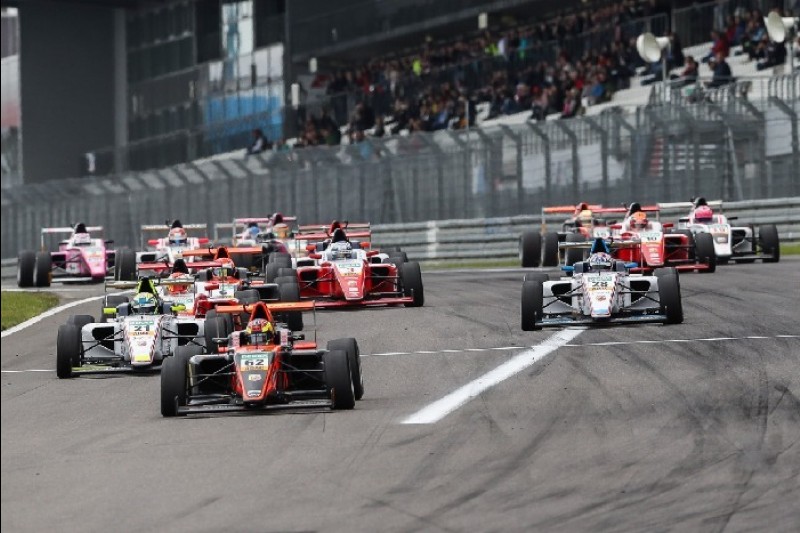 Formel 4 erstmals beim 24-Stunden-Rennen auf dem Nürburgring