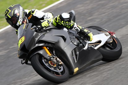 Neue Honda Fireblade: Leon Haslam in Jerez schneller als Alvaro Bautista