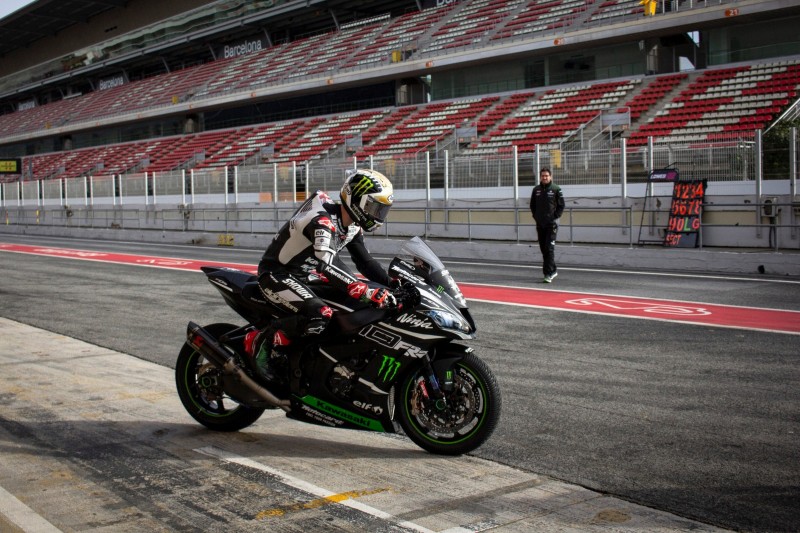 Barcelona statt Portimao: Rea und Lowes testen auf neuer WSBK-Strecke