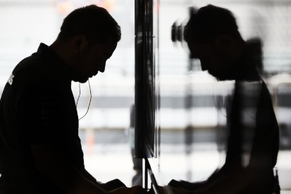 Mentale Gesundheit in der Formel 1: Von Suizidgedanken & Schnauzbärten