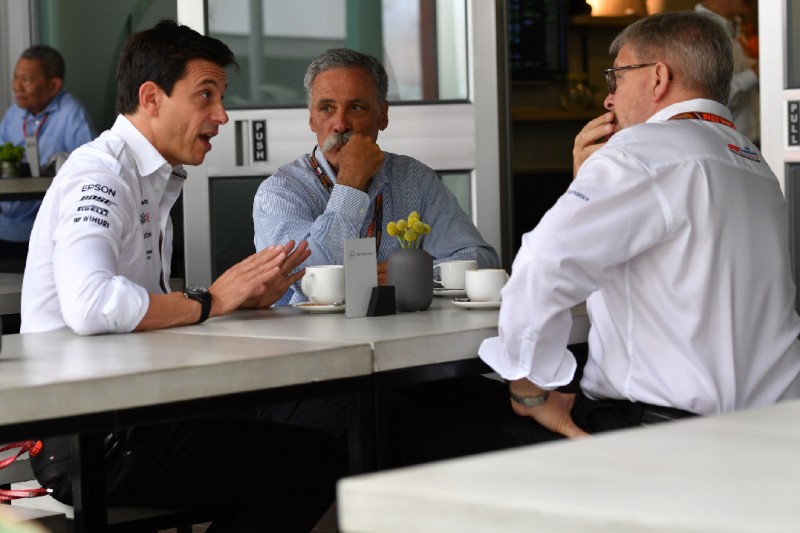 Sportchef Brawn: Keine Anzeichen für Mercedes-Ausstieg