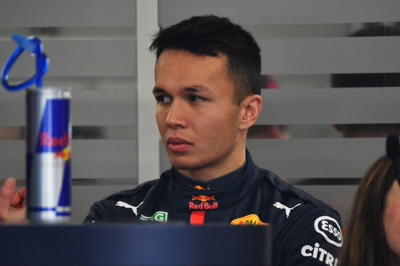 Alexander Albon: Mercedes bei Tests "enorm" schaumgebremst