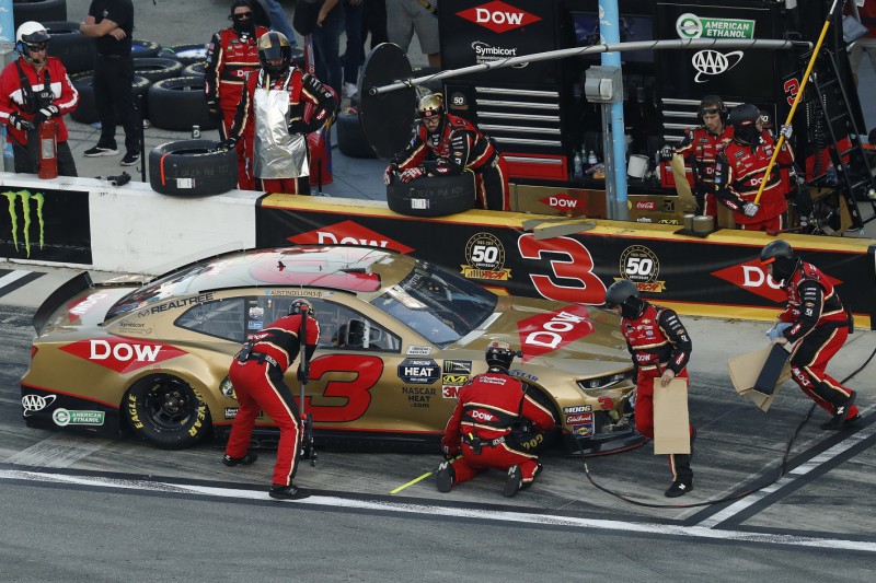 Wenn die KI die Strategie vorgibt: Datenanalyse im NASCAR-Sport